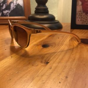 Ray-Ban sunglasses Emma style